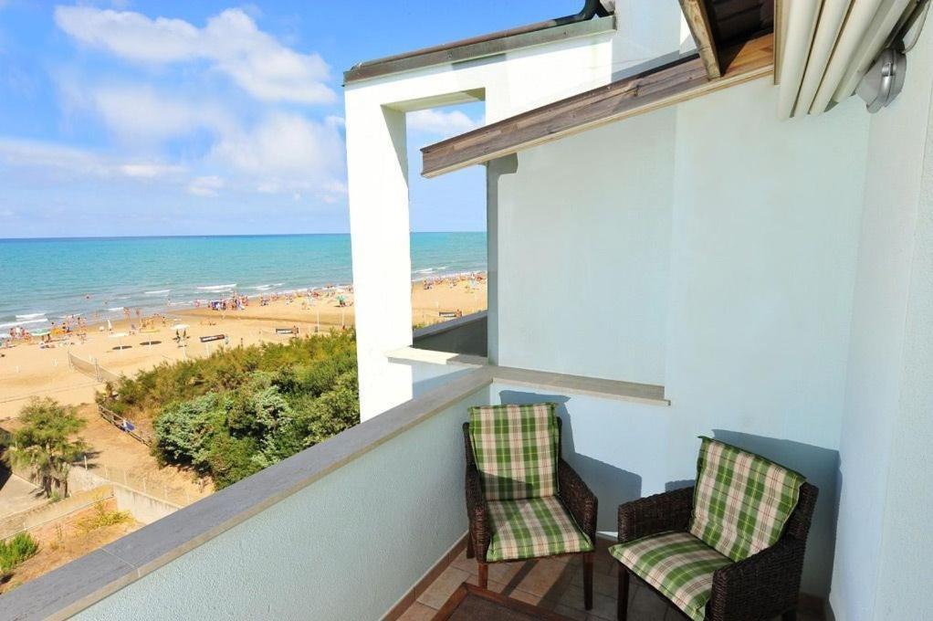Hotel Aurora San Vincenzo Buitenkant foto