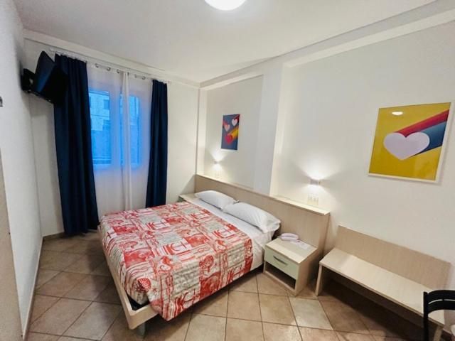 Hotel Aurora San Vincenzo Buitenkant foto