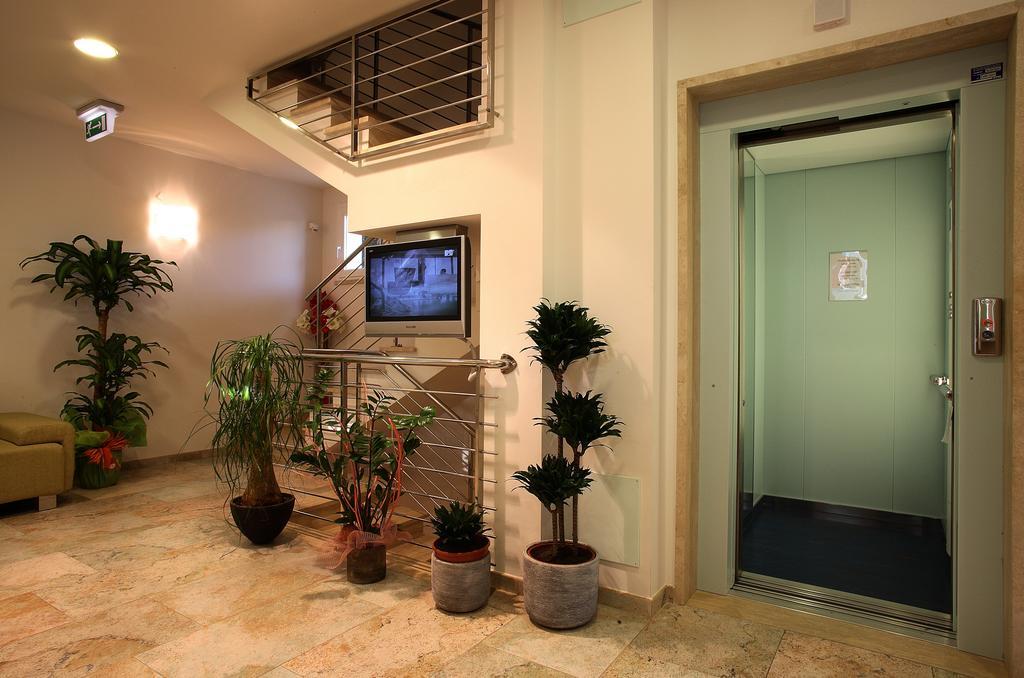 Hotel Aurora San Vincenzo Buitenkant foto